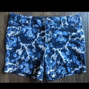 Podium Women's Shorts Blue Floral Print Size 14 w/ Slash Pockets Cotton Blend.